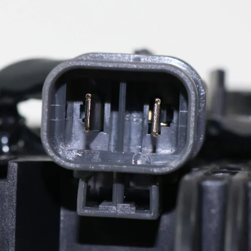 Vista 2 de Para Nissan Versa Nota A/C Radiador Ventilador Asamblea 2014-2015 Transmisión Automática Para NI3115143 214813AB3A