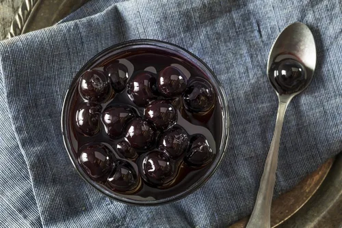 Vista 7 de Luxardo Cerezas al marrasquino originales Cerezas gourmet Ideal para cócteles y postres Producto de Italia, 6.6 libras (6.6 lbs)