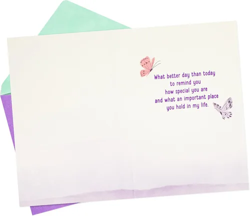 Vista 2 de Hallmark Tarjeta de cumpleaños para hermana (la vida es un regalo)