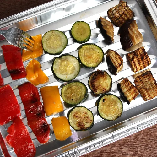 Vista 6 de PARTY BARGAINS Sartenes de aluminio para asar, paquete de 4, sartenes desechables resistentes para cocinar, asar, barbacoa, picnic (máximo 464.0 °F)