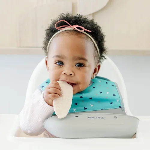 Vista 6 de Baberos de silicona para bebés con recogedor de alimentos, impermeables, enrollables y botones. Babero de silicona extra grueso para niños pequeños