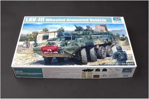 Vista 2 de Trumpeter 1/35 LAV-III 8x8 Kodiak Vehículo blindado ligero