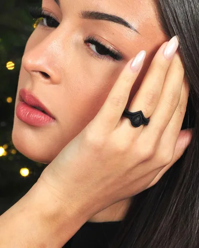 Vista 2 de Rinfit - Anillos de silicona para mujeres, anillo de compromiso de silicona en forma de pera, anillos de boda de goma para mujeres, diseño patentado