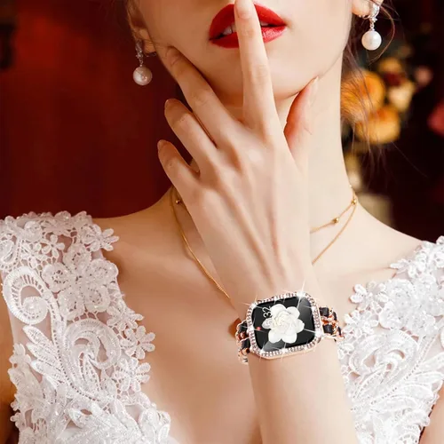 Vista 6 de WINGLE Paquete de 10 fundas protectoras de pantalla para Apple Watch de 1.614 pulgadas Series 9, 8, 7 con vidrio templado, cubierta facial