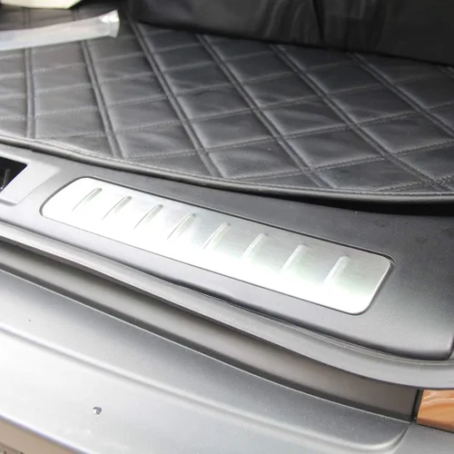 Vista 5 de YIWANG 304 acero inoxidable interior parachoques trasero puerta umbral placa de desgaste 2 unids para Land Rover Range Rover Evoque 2012-2019 Auto