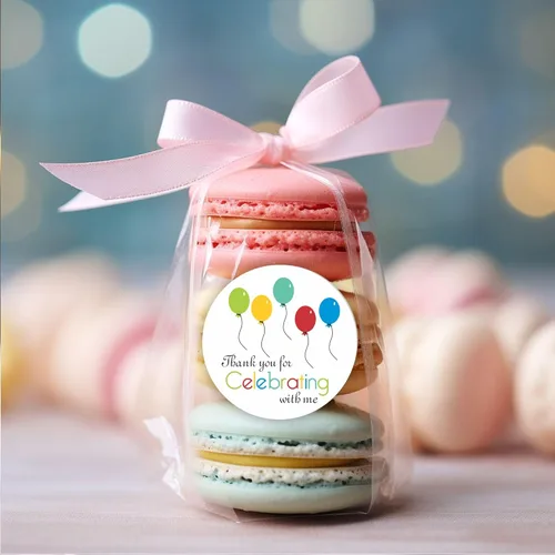 Vista 2 de Pegatinas de recuerdo temáticas de globos de cumpleaños redondas de 2 pulgadas - Juego de 40 etiquetas redondas para baby shower, cumpleaños