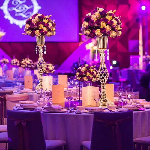 Vista 4 de Centros de mesa dorados de 23.2 pulgadas para mesa de boda, 2 centros de mesa de flores de boda para mesas, centros de mesa de jarrón de flores