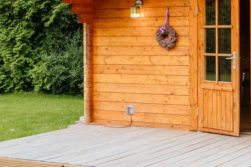 Vista 8 de TayMac MM720C Bell - Cubierta profunda de 1 banda, no metálica, resistente a la intemperie, en uso, transparente