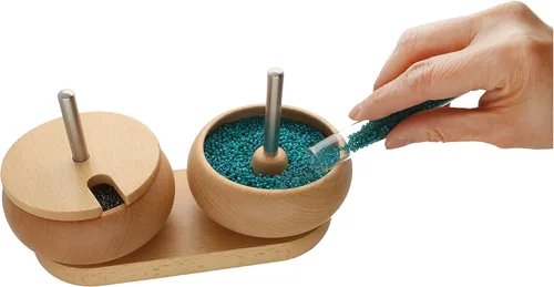 Vista 6 de The Beadsmith Spin & String Duo - Incluye 1 base, 2 cuencos de madera, 1 tapa de madera y 2 agujas giratorias, cuentas de semillas de cadena rápida