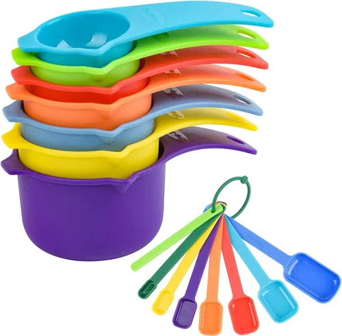 Juego de 15 tazas y cucharas medidoras, 7 tazas medidoras de plástico, 7 cucharas medidoras de mango largo para especias con 1 nivelador para cocina