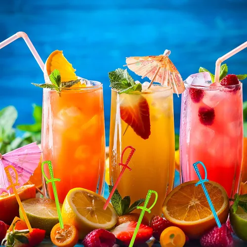 Vista 5 de 200 piezas de espadas de cóctel de plástico, palillos de bebidas de frutas, a granel, coloridos aperitivos, paquete de palillos de dientes