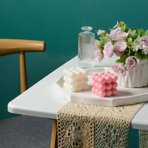 Vista 5 de ACITHGL Bubble Candle - Cubo de cera de soja para decoración del hogar, juego de velas perfumadas de 2 piezas (blanco + rosa)