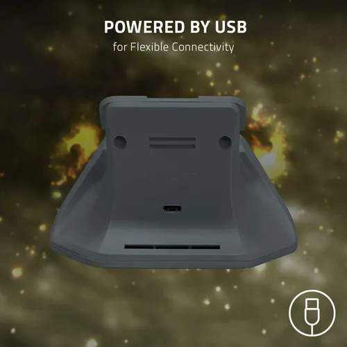 Vista 5 de Razer Universal Quick Charging Stand for Xbox Series XS Magnetic Secure Charging - Perfectly Matches Xbox Wireless Controllers - USB Powered - Lunar