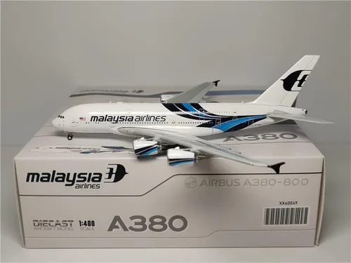 Vista 4 de JC Wings Malaysia Airlines para Airbus A380 9M-MNE 1/400 DIECAST modelo preconstruido