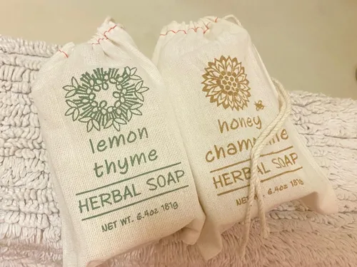 Vista 4 de Greenwich Bay Trading - Paquete de 2 jabones de hierbas de manzanilla y tomillo de limón con miel, enriquecidos con manteca de karité, aceite