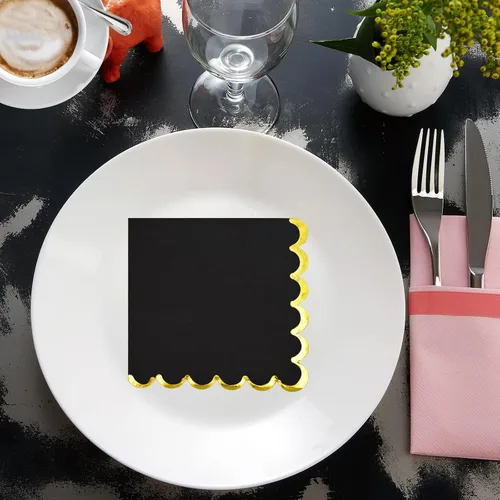 Vista 7 de Paquete de 200 servilletas de papel negro - Servilletas de cóctel festoneadas con lámina dorada para suministros de fiesta temática, cumpleaños