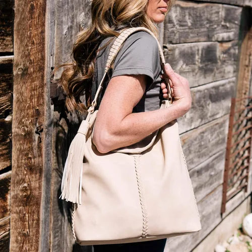 Vista 7 de Browning Concealed Carry Purse Premium Holstered Handbag with Safety Locking Option