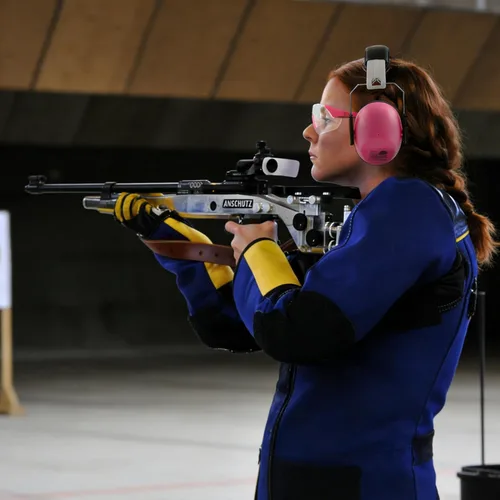 Vista 3 de HEARMOR Orejeras de protección auditiva para disparo con NRR 23 dB de reducción de ruido, orejeras de perfil bajo, auriculares para rango de tiro