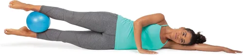 Vista 7 de OPTP Soft Gym Overball - Pelota de pilates inflable de 9 pulgadas para entrenamiento de estabilización, ejercicio de núcleo pélvico, posición