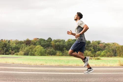 Vista 7 de Swiftwick - ASPIRE ONE (3 pares) calcetines para correr y ciclismo, transpirables, ajuste de compresión