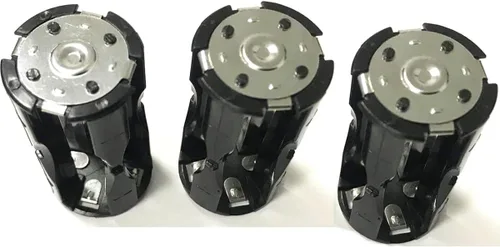 Vista 2 de 4 soportes adaptadores de batería cilíndricos AAA para convertir a baterías C, paquete de 3, color negro