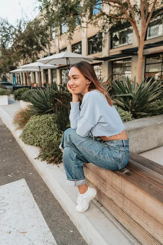 Vista 8 de Phiaton ODDICT TWIG True Wireless Earbuds, EQ App, Bluetooth Earbuds with Silicone Tips, Wireless Quick Charging, Touch-Control, Dual 12mm Carbon