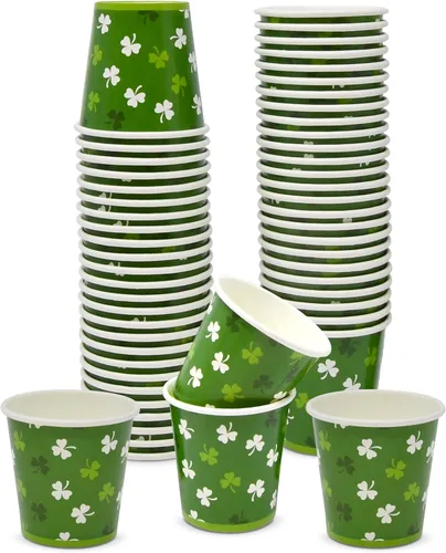 Gift Boutique Paquete de 100 vasos de papel de trébol del día de San Patricio de 2 onzas, mini tazas de trébol verde para fiestas, postres y