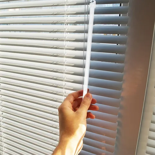 Vista 6 de Angoily 8 piezas de repuesto para persianas verticales de plástico, varilla inclinable, varilla transparente con gancho y agarre, abridor