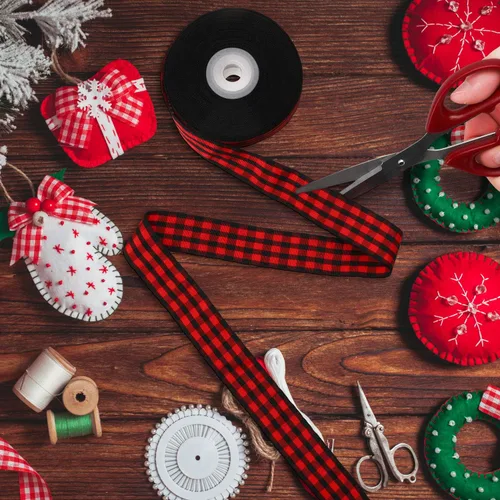 Vista 7 de Boao 2 rollos de cinta de cuadros de búfalo de Navidad de 1 pulgada, 30 yardas, cinta de envoltura a cuadros rojos, blancos y negros, borde