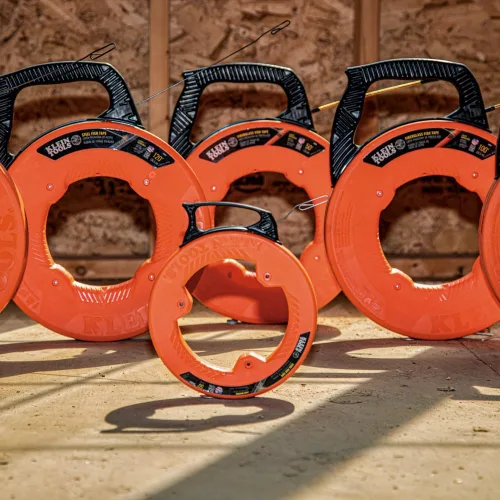 Vista 15 de Klein Tools 56331 - Cinta pasacable, extractor de alambre de acero con doble punta de bucle, carcasa y mango optimizados, 1/8 pulgada x 50 pies