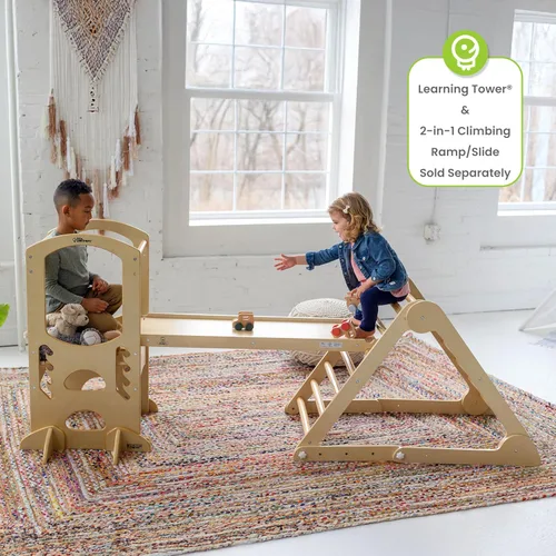 Vista 4 de Little Partners Learn 'N Climb Triángulo de escalada de madera plegable, gimnasio de escalada de madera para niños pequeños, escalador triangular