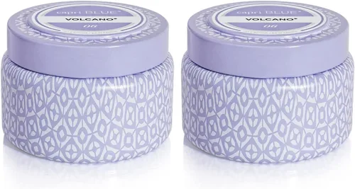 Vista 6 de Capri Blue Volcano - Vela en tarro de lata de viaje estampada, vela de lujo con una mezcla de cera de soja de larga duración, perfumada