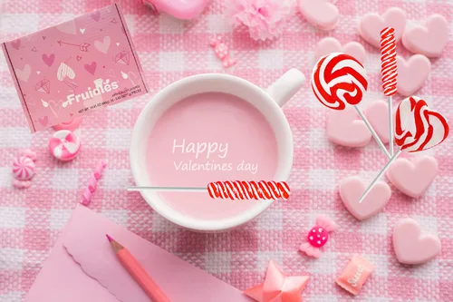 Vista 16 de Fruidles Surtido de paletas de dulces de San Valentín Twist and Swirl envueltos individualmente, paquete de 12