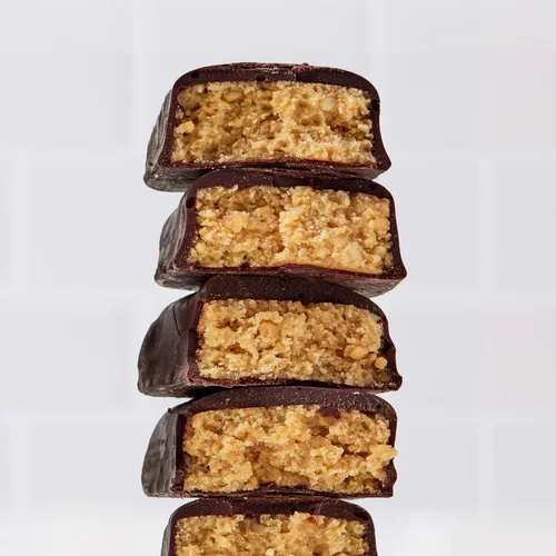 Vista 3 de Perfect Bar Mini barra de proteína de mantequilla de maní cubierta de chocolate sin gluten, 6 unidades, 1.05 onzas