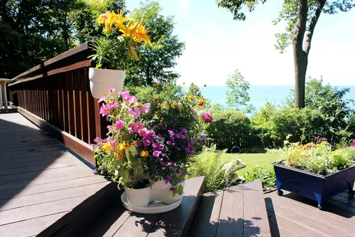 Vista 5 de EMSCO Bloomers - Maceta apilable con capacidad para hasta 9 plantas, ideal tanto en interiores como en exteriores, color blanco