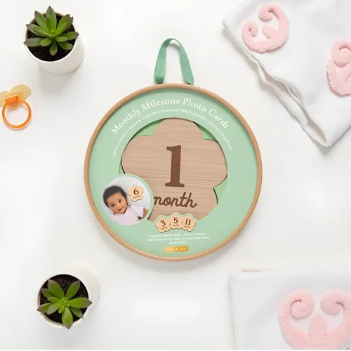 Vista 3 de Kate & Milo Accesorios de hitos de flores, discos de anuncio de bebé de doble cara, anuncio de niña, accesorio para fotos para viaje mensual