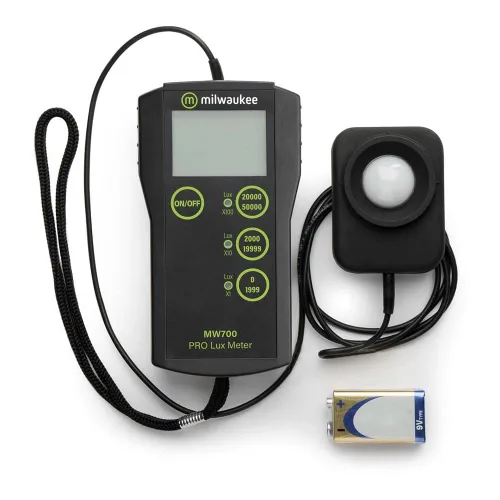 Vista 2 de Milwaukee Instruments MW700 Medidor de Lux portátil estándar, rango de temperatura de 0 DegreeC a 50 DegreeC, resolución de 1 Lux