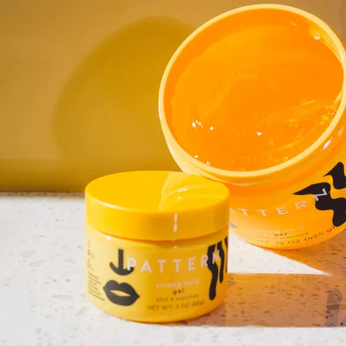 Vista 5 de PATTERN Beauty de Tracee Ellis Ross Mini Gel de Agarre Fuerte para el Cabello 85 g / 3 oz