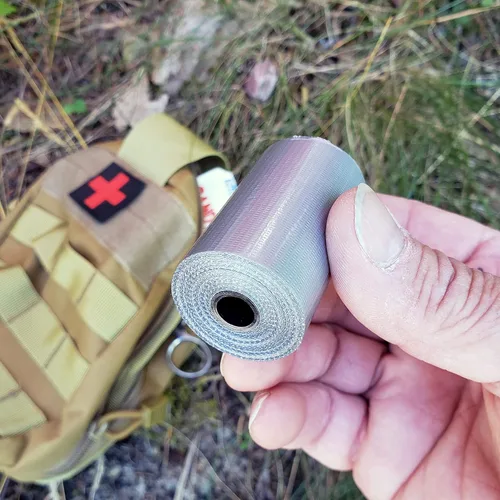Vista 2 de Mini cinta adhesiva – Rollos de bolsillo resistentes para camping, viajes, medicina, ciclismo, vehículo, etc. – Paquete de 3 – 2 pulgadas de ancho x
