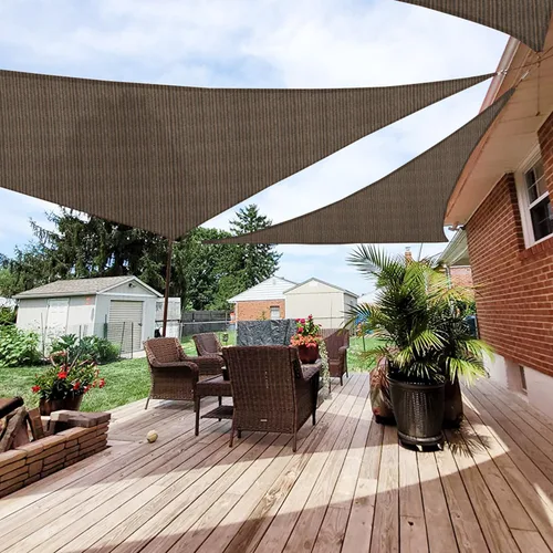 Vista 7 de Patio Paradise Vela de Sombra Triangular de 2' x 2' x 2' Toldo Parasol Tela de Sombra Bloqueo de Luz Solar Cubierta de Pérgola Patio HDPE Toldo