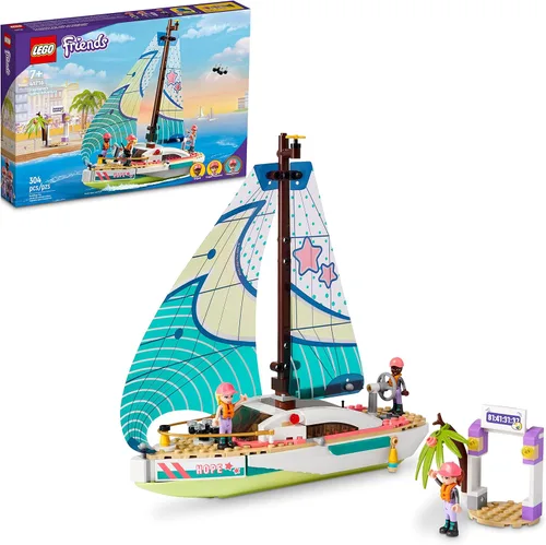 LEGO Friends Stephanie's Sailing Adventure 41716 - Juego de barco de juguete de construcción de velero con isla, dron y 3 mini figuras, regalo