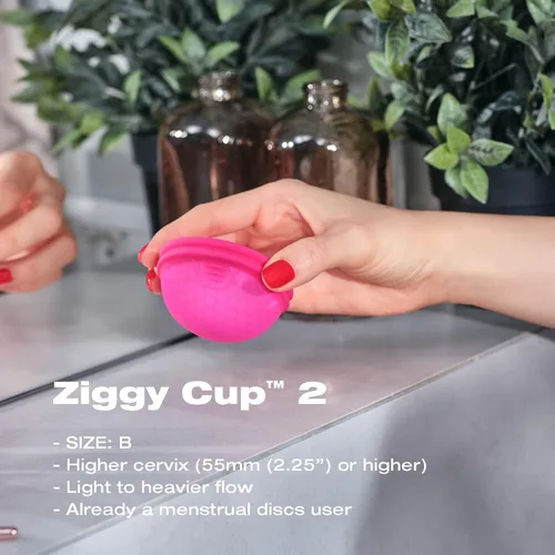 Vista 4 de INTIMINA Ziggy Cup 2 - Disco menstrual reutilizable extrafino, copa menstrual con diseño de ajuste plano, anillo de copas menstruales, productos