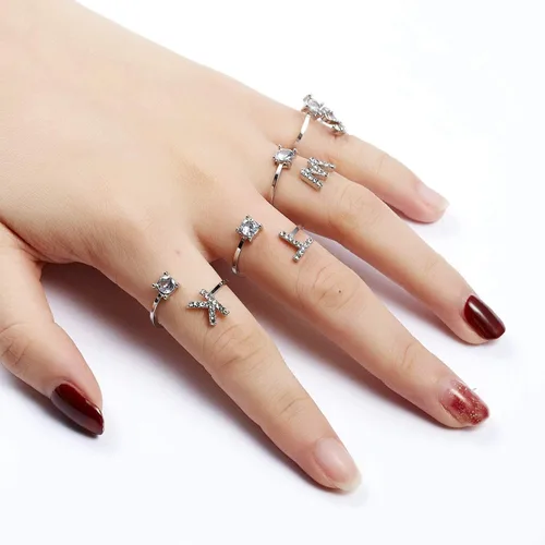 Vista 4 de RINHOO - Anillos con iniciales de la A a la Z de oro, plata y cristal, ajustables, para mujeres y niñas, 2 piezas