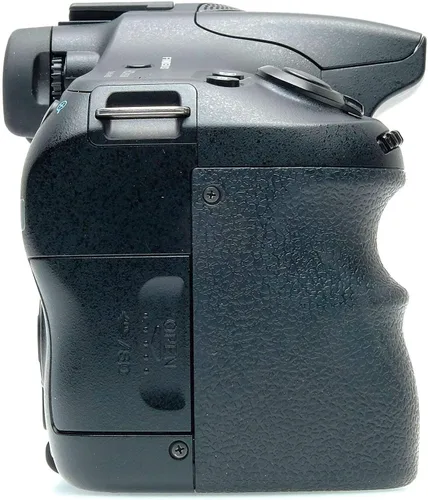 Vista 4 de Sony SLT-A65V 24.3 MP Translucent Mirror Digital SLR With 18-55mm Lens