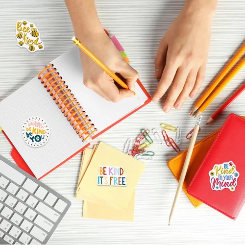 Vista 4 de Tenceur 200 calcomanías con texto en inglés «Be Kindness» con texto en inglés «Be Kindness» («Be Kindness») impermeables con texto en inglés «Be