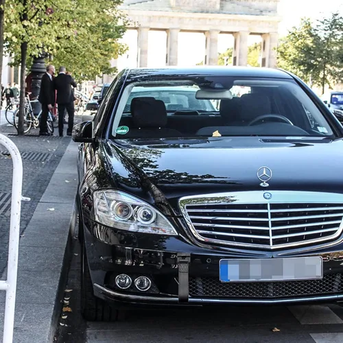 Vista 7 de Xotic Tech - Adaptador de orificio de remolque estilo JDM negro con correa de remolque compatible con Mercedes C S ML CLA GLA Class