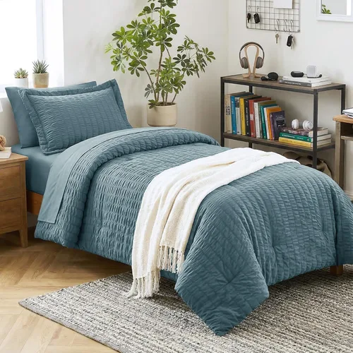 Vista 26 de CozyLux - Juego de edredón doble con sábanas de 5 piezas, color blanco con textura de sirsaca en una bolsa para niñas, juego de ropa de cama de lujo