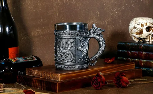 Vista 9 de Taza de café medieval con diseño de dragón rugiente – Dungeons and Dragons Beer Stein Tankard – Taza de acero inoxidable de 15.8 onzas