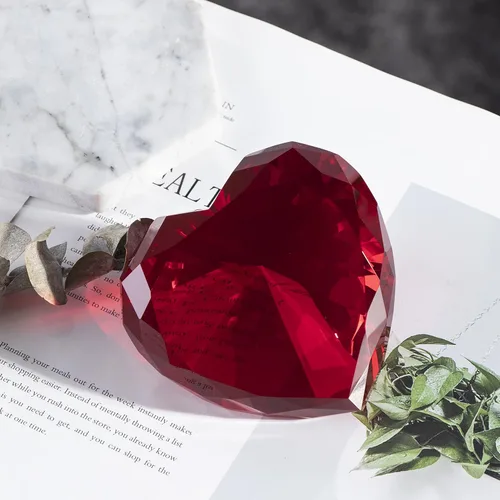 Vista 3 de Pesas de papel de diamantes de cristal rubí con caja de regalo, 3.150 in en forma de corazón rojo real gemas de cristal de diamante pisapapeles