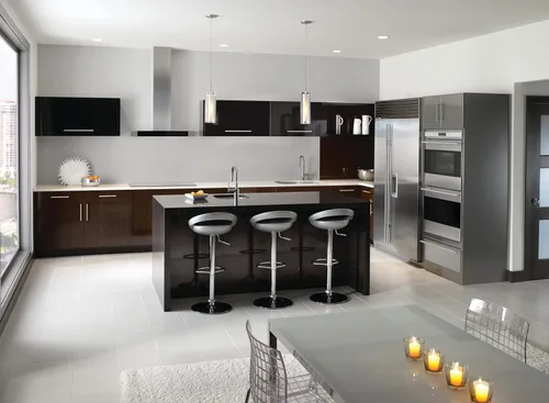 Vista 2 de Moen Align Grifo de cocina extraíble con un solo mango cromado con reflejo, 7565